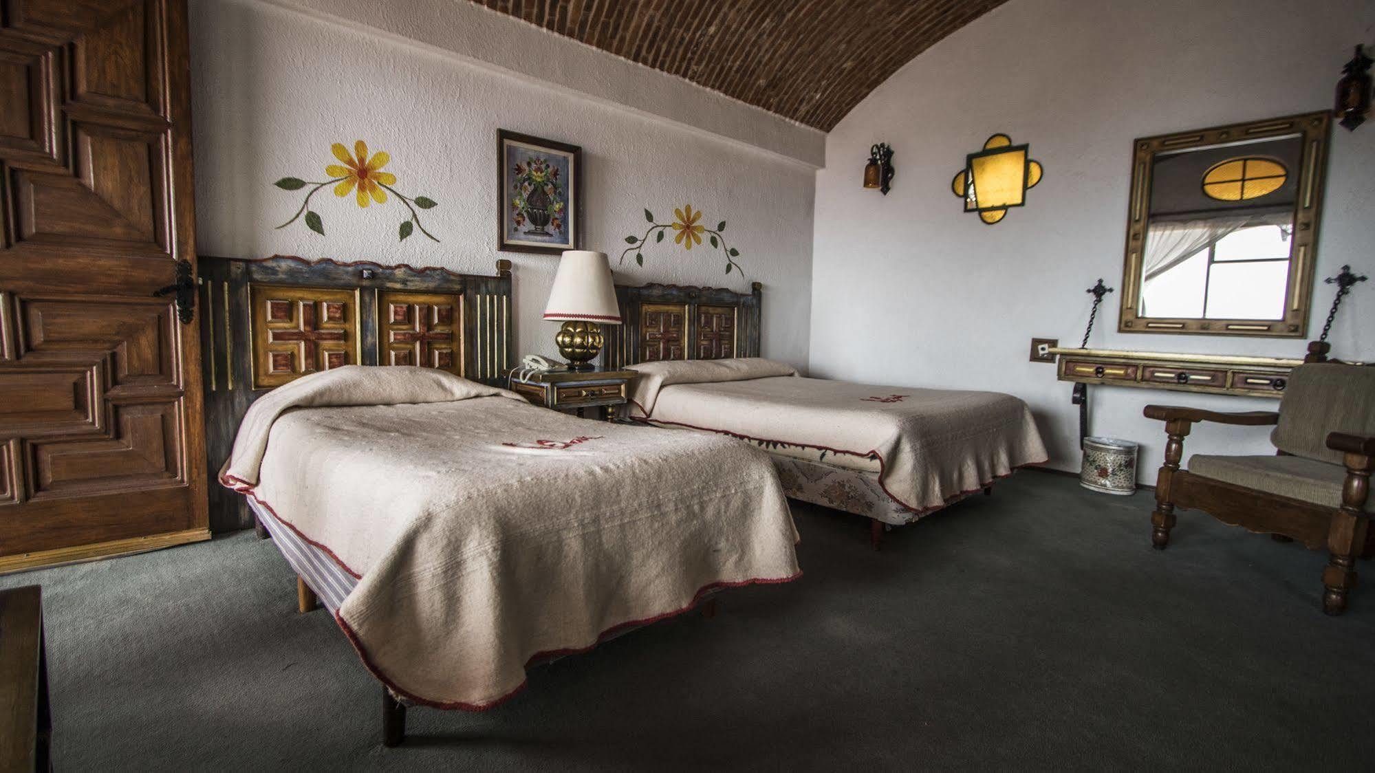 Hotel Posada La Ermita San Miguel de Allende Bagian luar foto